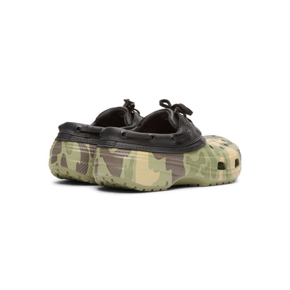 Crocs Classic Duck Camo Boat Shoe  (Black/Cargo)