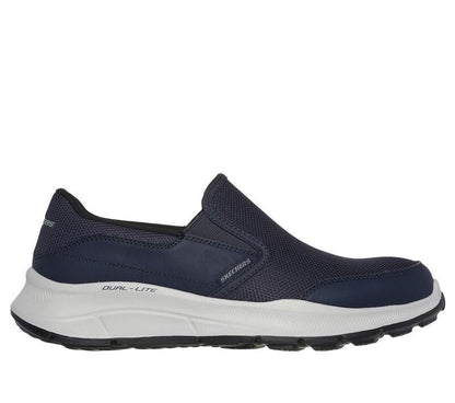 Men's Wide Fit Skechers 232515 Equalizer 5.0 Persistable Trainers - Navy