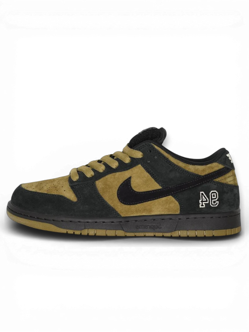 Supreme® Nike SB Dunk Low Camper Green