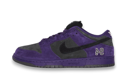 Supreme® Nike SB Dunk Low Ink