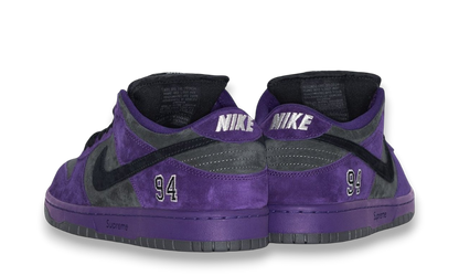 Supreme® Nike SB Dunk Low Ink
