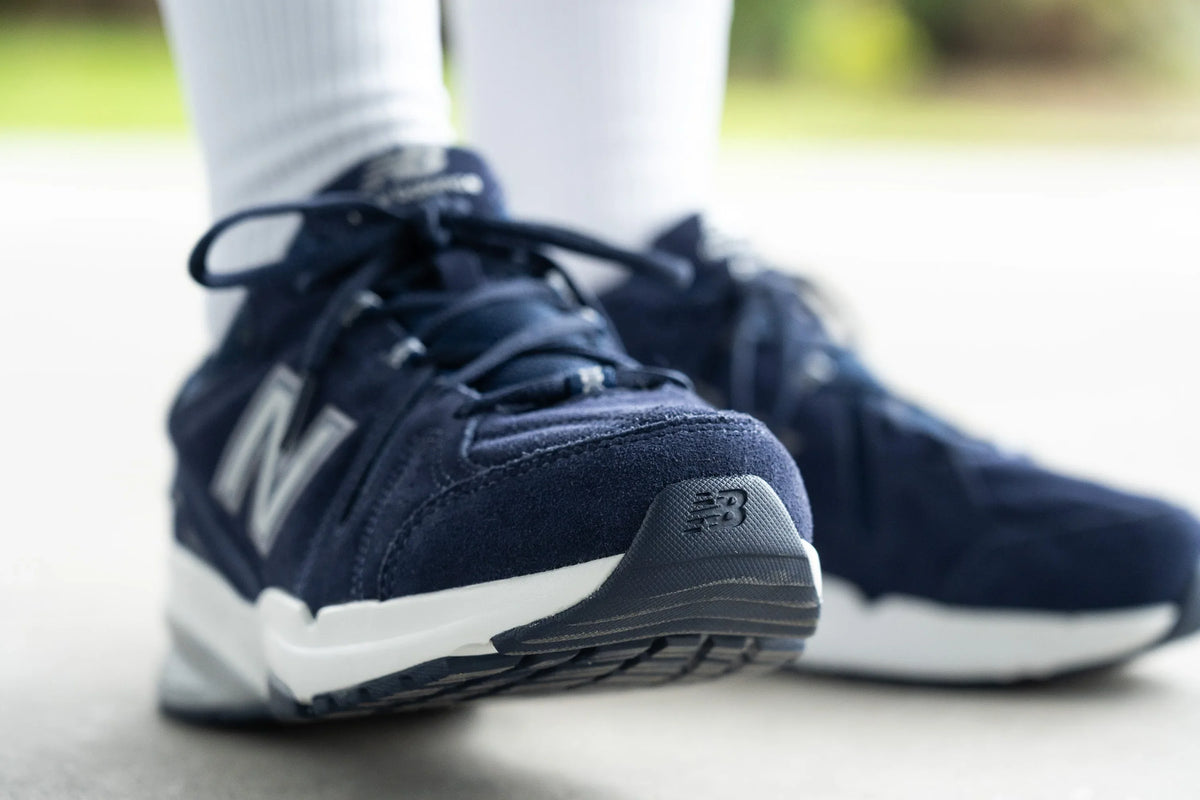 Men's Wide Fit New Balance MX608BB5 (New 624) Walking/Running Trainers - ABZORB